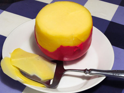 Round of Edam cheese