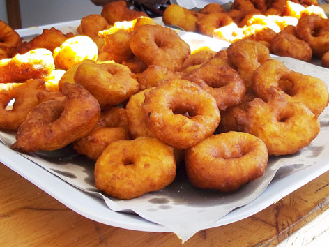 Bunyols, a Catalan sweet in Spain