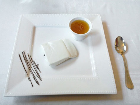 Mel i mato, a Catalan dessert in Spain