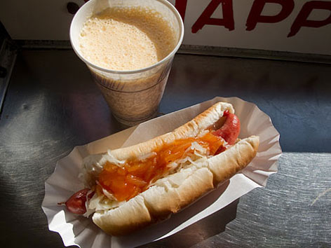 NYC hot dog and papaya juice 