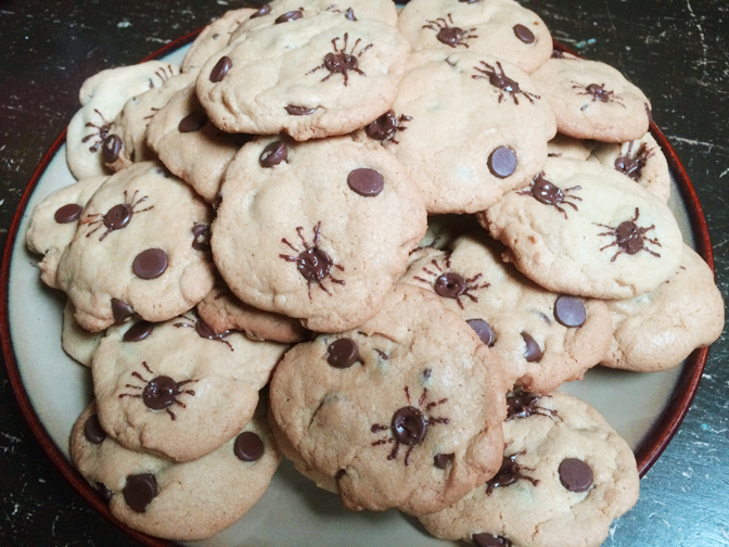 Halloween spider cookies with recipe