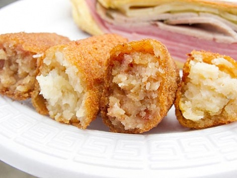 Croquetas from El Palacio de los Jugos in Miami, Florida