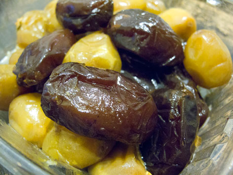 Fresh, local dates from Shields Date Garden in Indio, California.