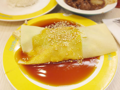 Lumpiang sariwa from Manila, the Philippines